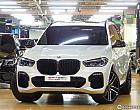 BMW X5 M50i