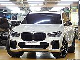 BMW X5 M50i