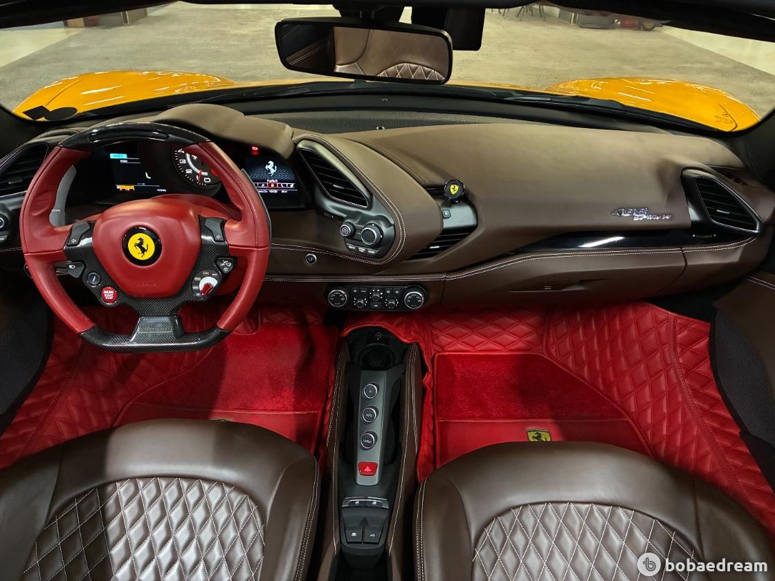 Ferrari 488 Spider 5