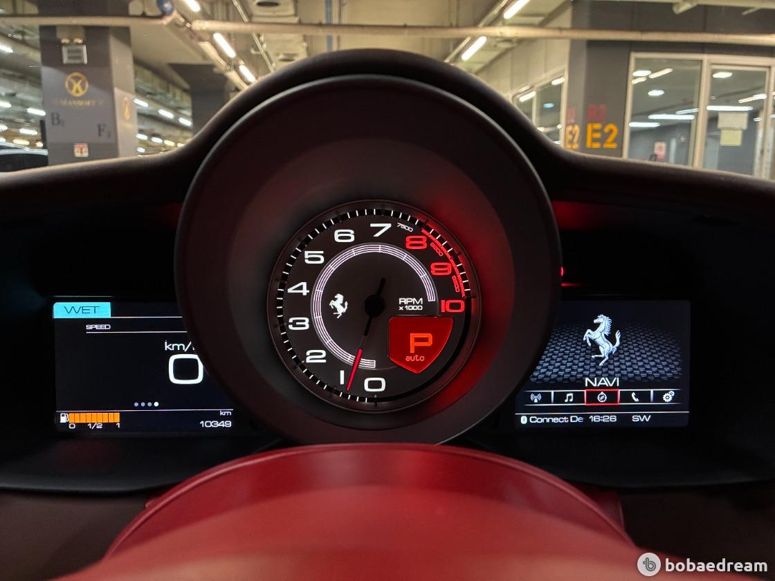 Ferrari 488 Spider 7