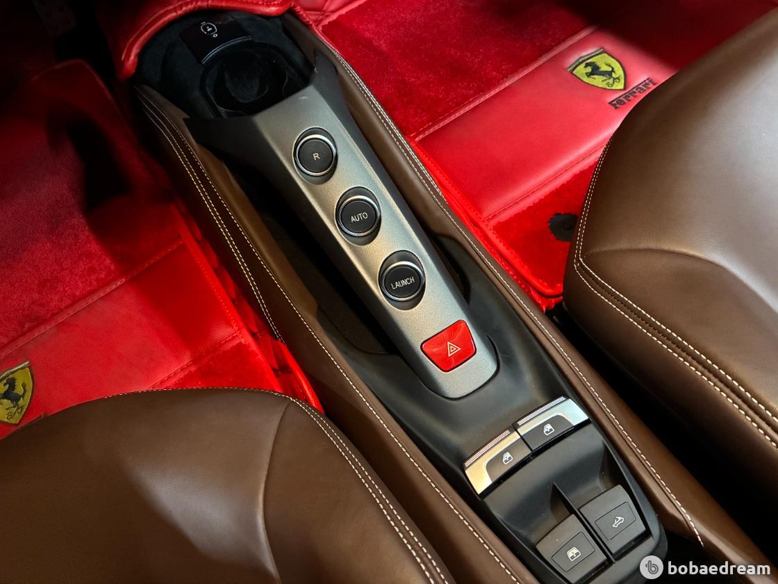 Ferrari 488 Spider 8