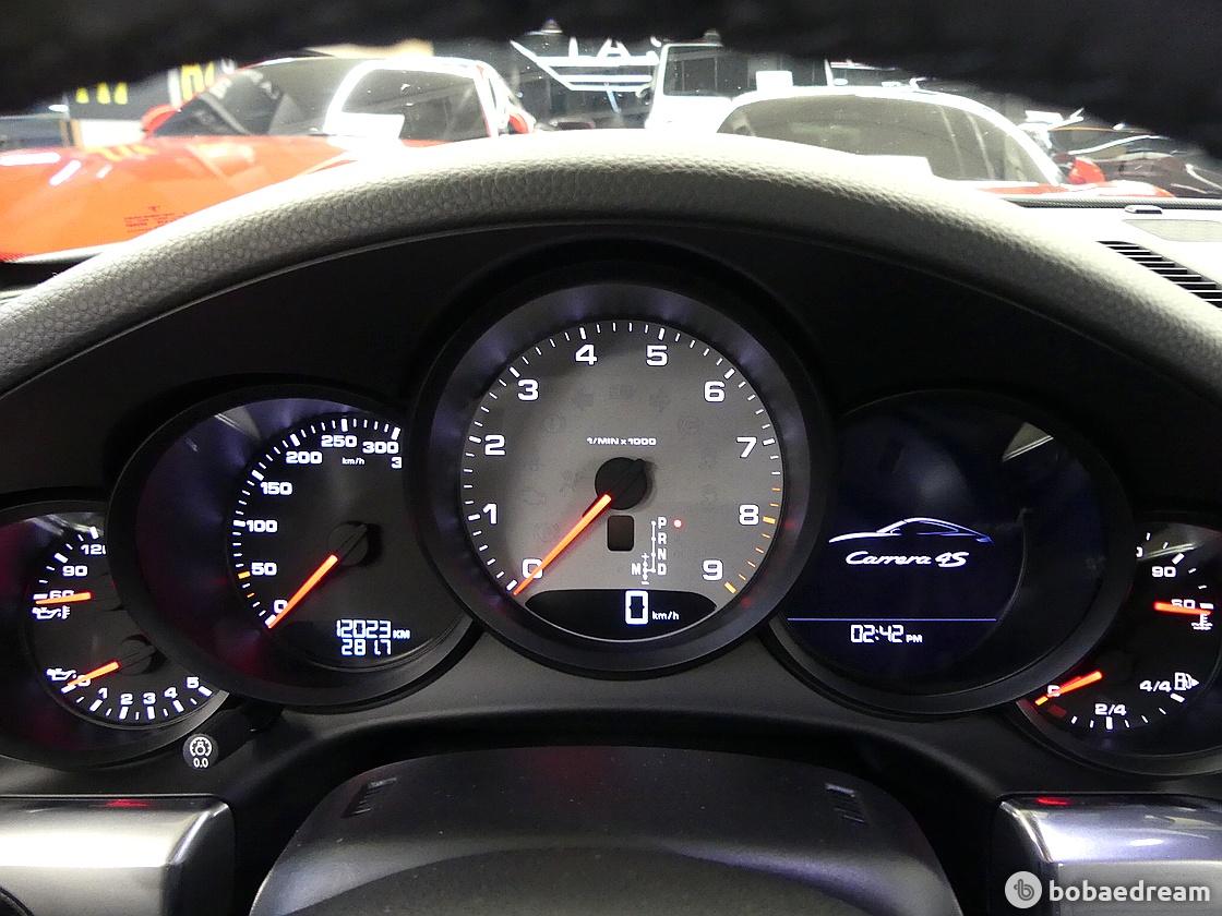 Porsche Carrera 911 4S 7