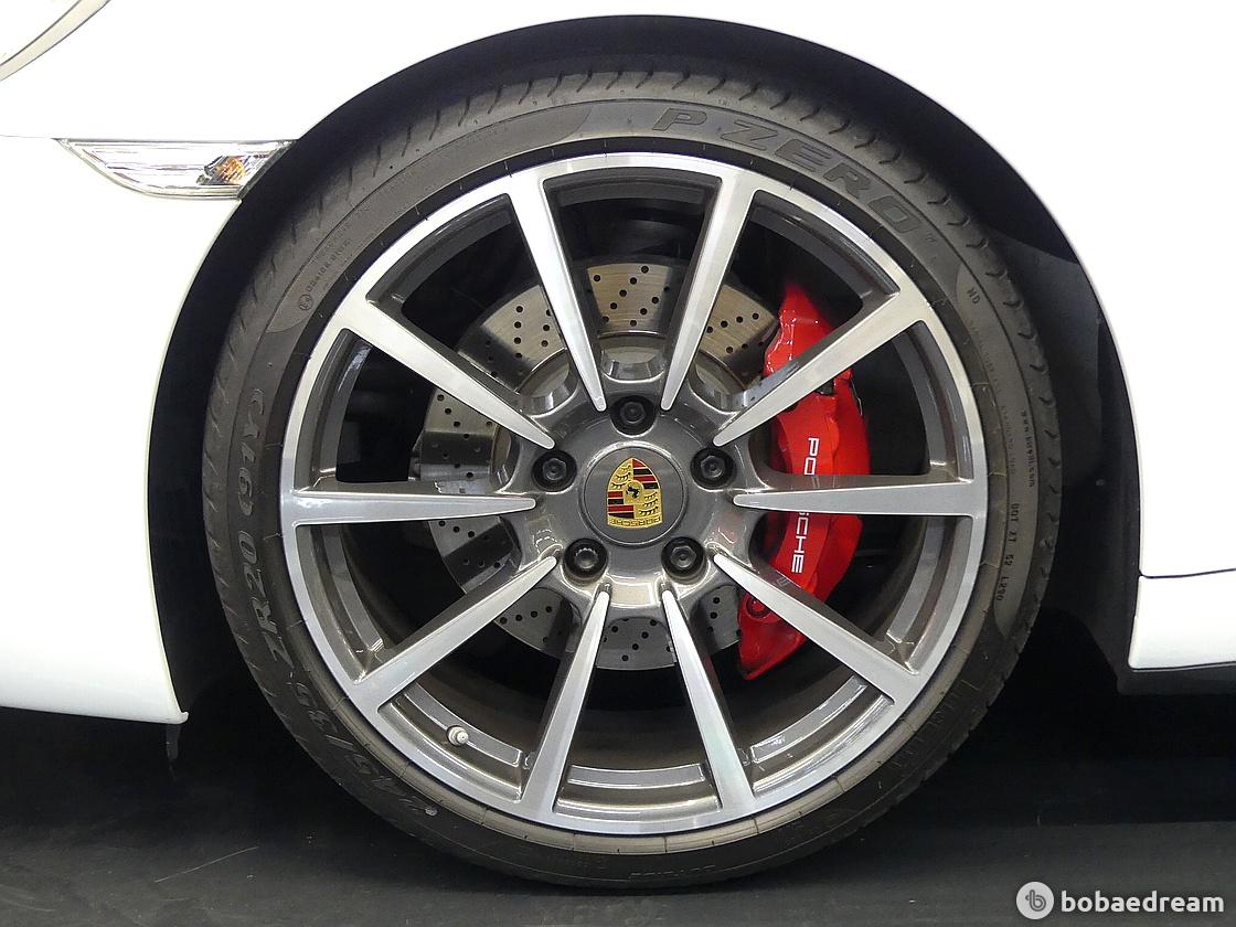 Porsche Carrera 911 4S 10