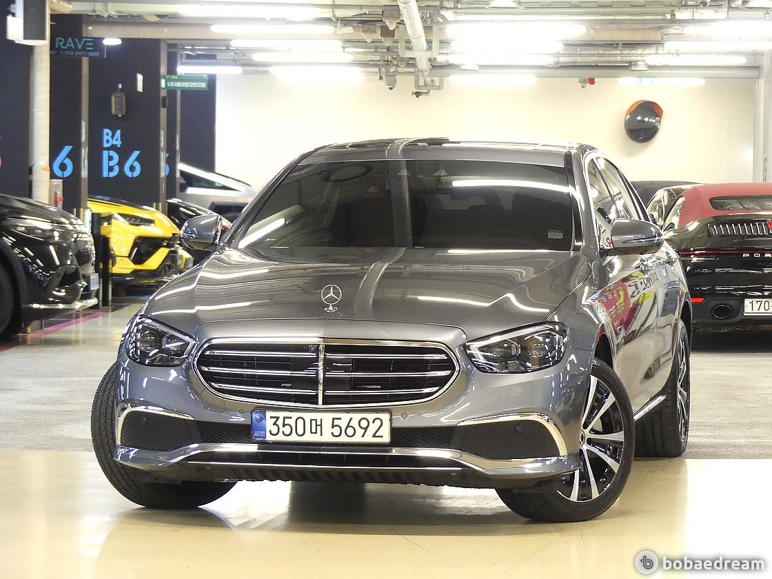 Mercedes-Benz E-Class E300e 4 Matic Exclusive