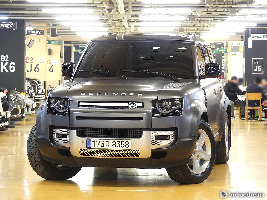 Land Rover Defender 110 2.0 D240 SE