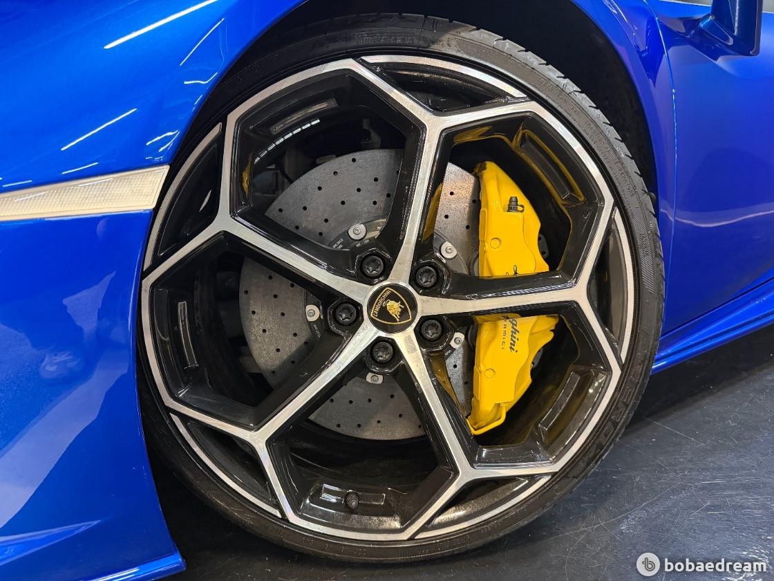 Lamborghini Huracán LP640-4 Evo Spider 10