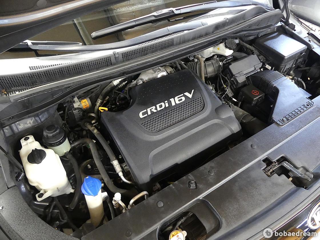 Kia Carnival 2.2 Diesel High Limousine Noblesse 6