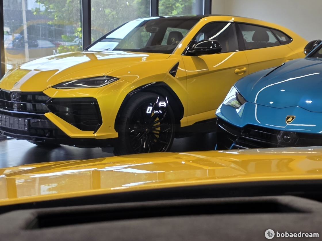 람보르기니 우루스 S 2023 노란색 사진 5