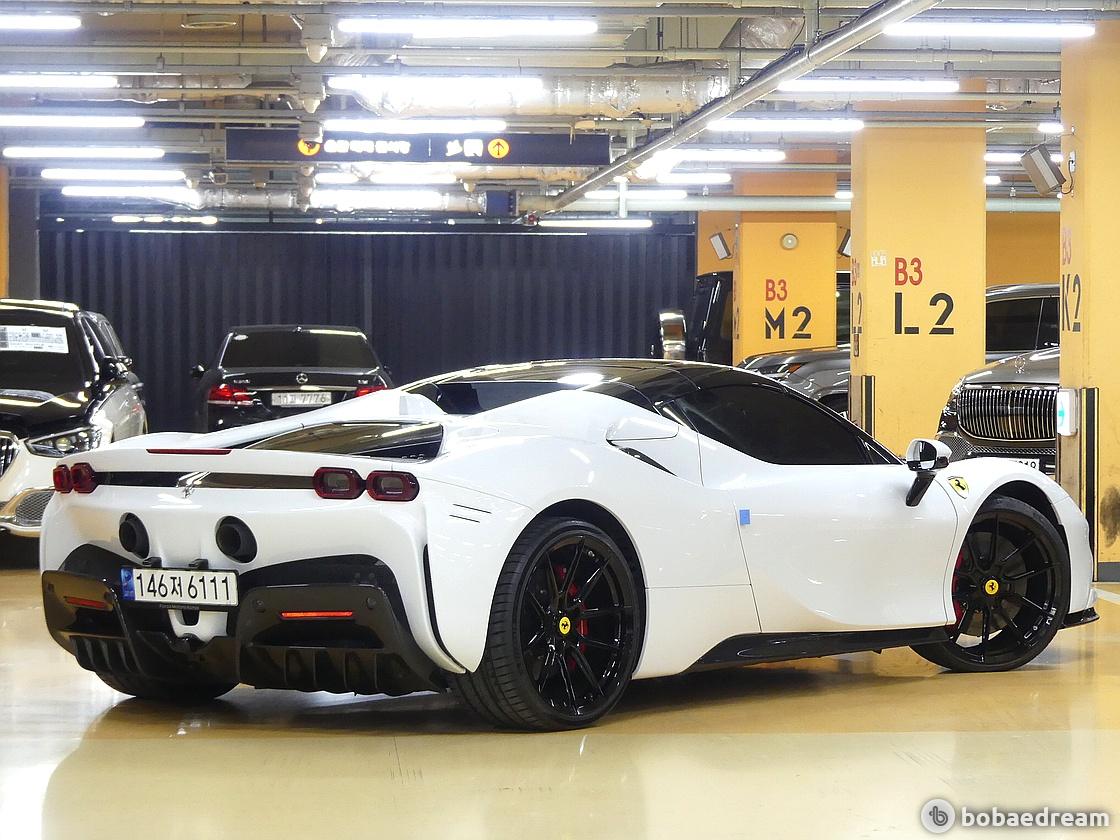 Ferrari SF90 Spider 4.0 PHEV 4