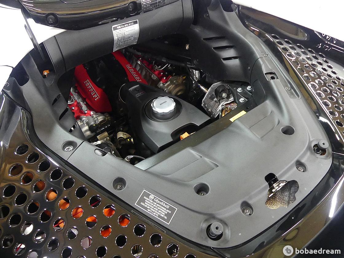 Ferrari SF90 Spider 4.0 PHEV 6