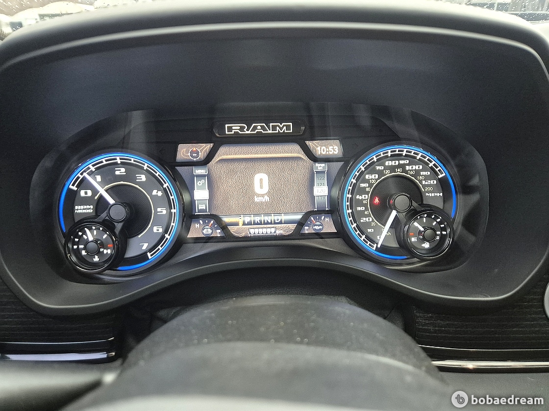 램리미티드 5.7 나이트에디션/무사고/5만키로/ <br>