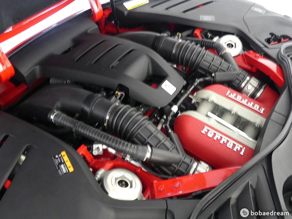 Ferrari Purosangue 6.5 V12 6