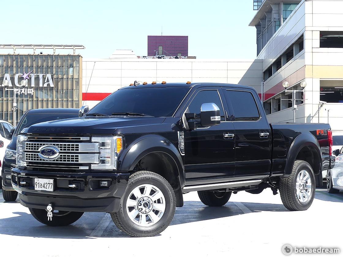 Ford F-250 6.2 Platinum 3