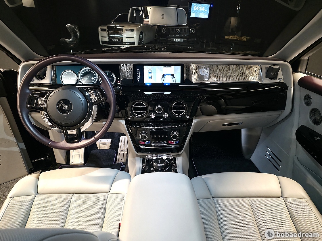 Rolls Royce Phantom 6.7 V12 5