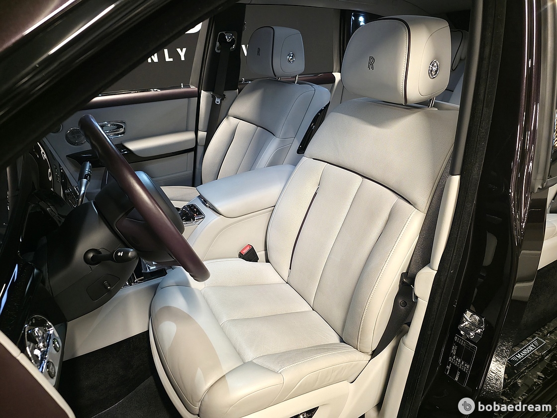 Rolls Royce Phantom 6.7 V12 9