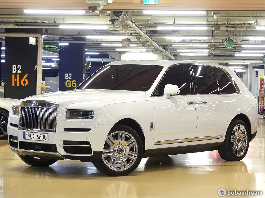 Rolls Royce Cullinan 6.7 V12 3