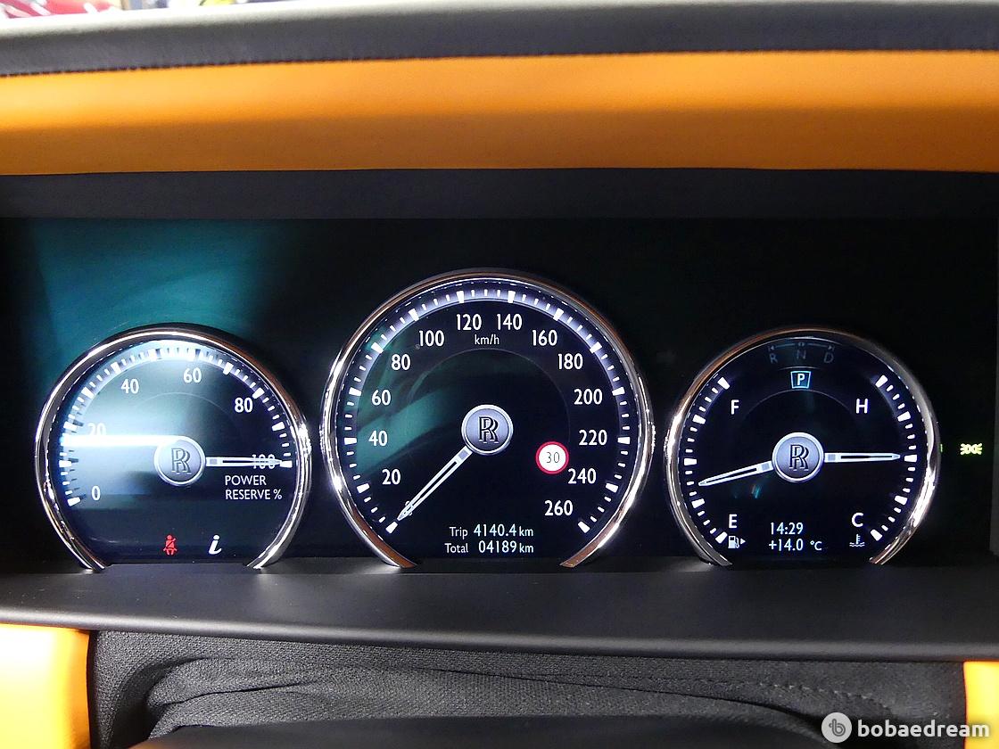 Rolls Royce Cullinan 6.7 V12 7