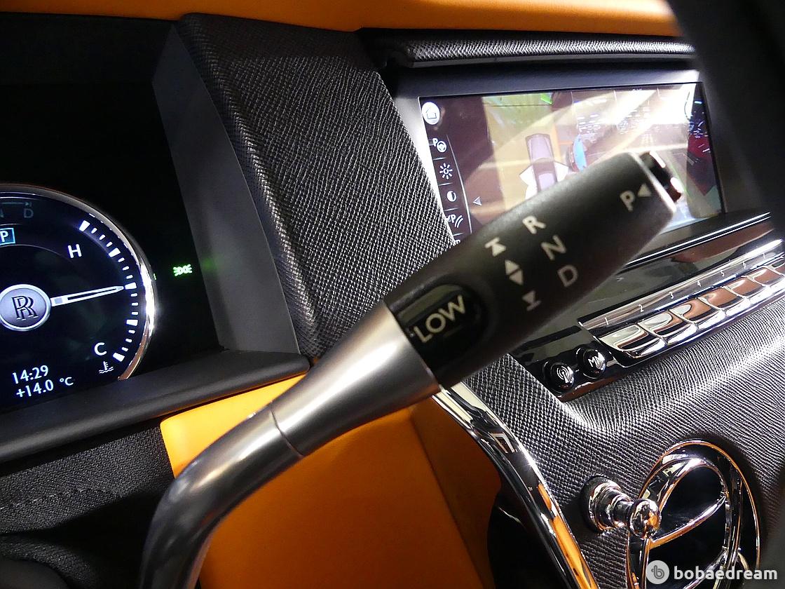 Rolls Royce Cullinan 6.7 V12 8