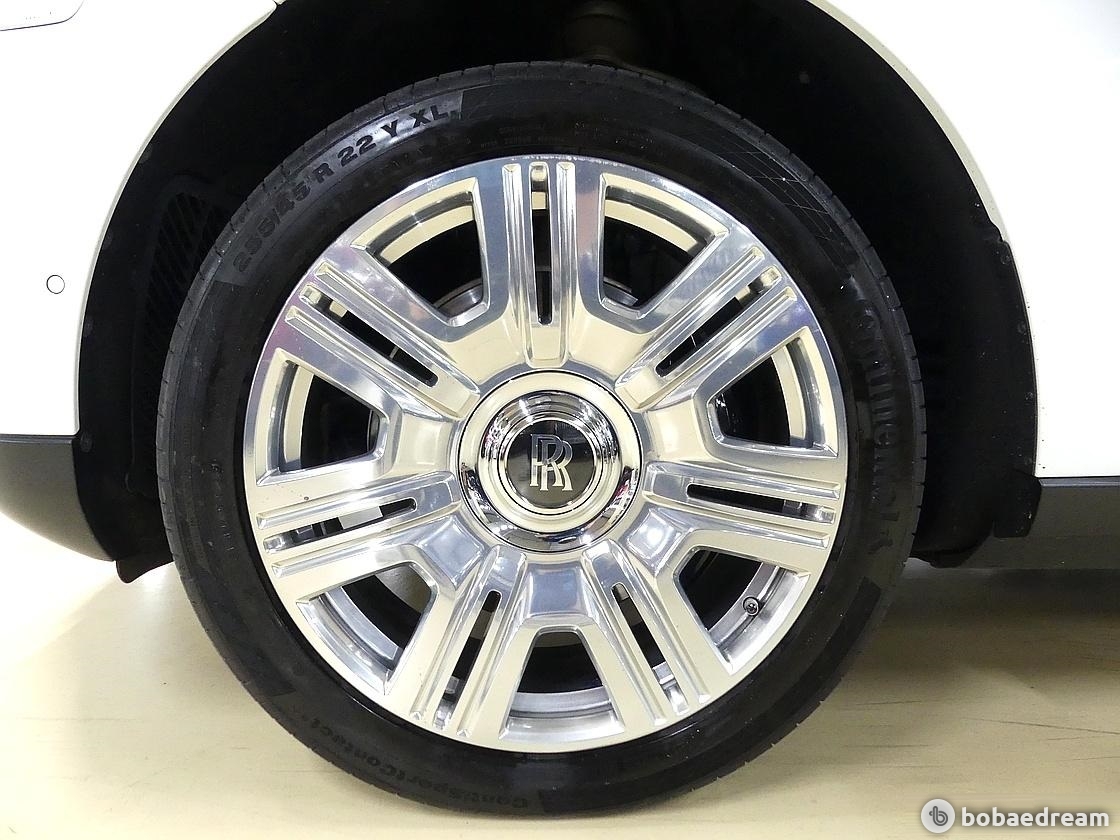 Rolls Royce Cullinan 6.7 V12 10