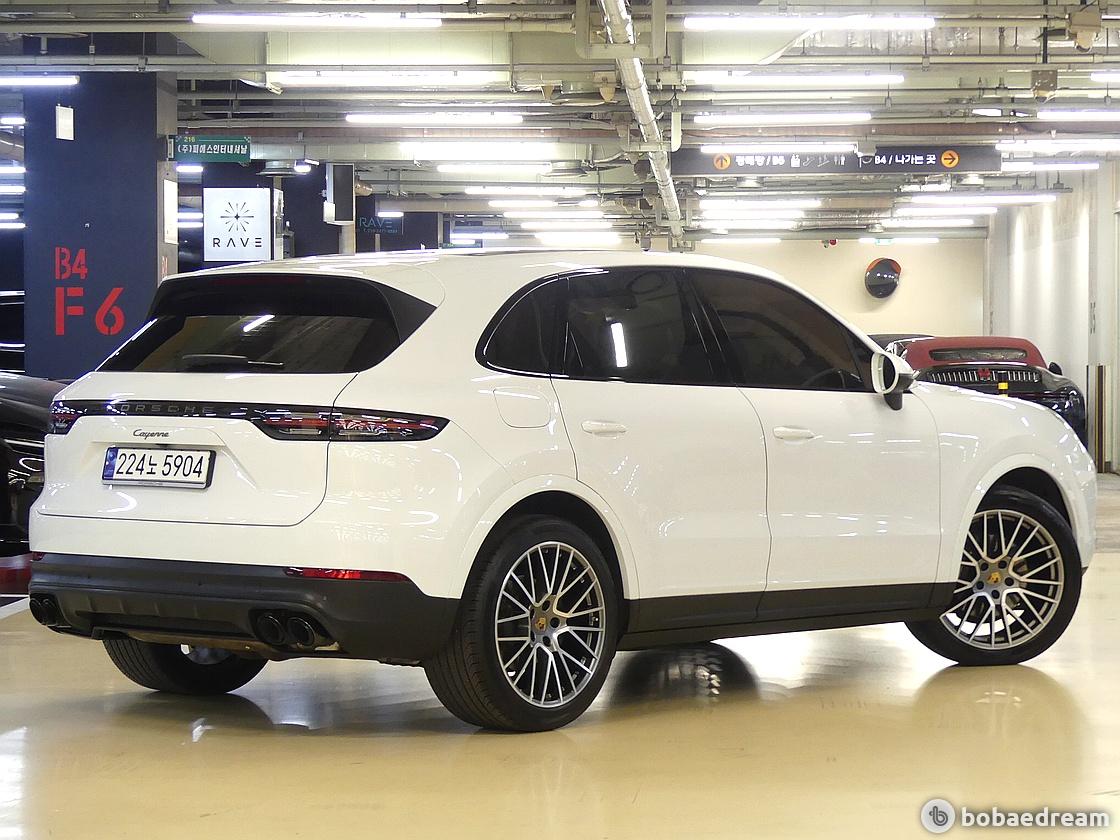 Porsche Cayenne 3.0 Platinum Edition 4