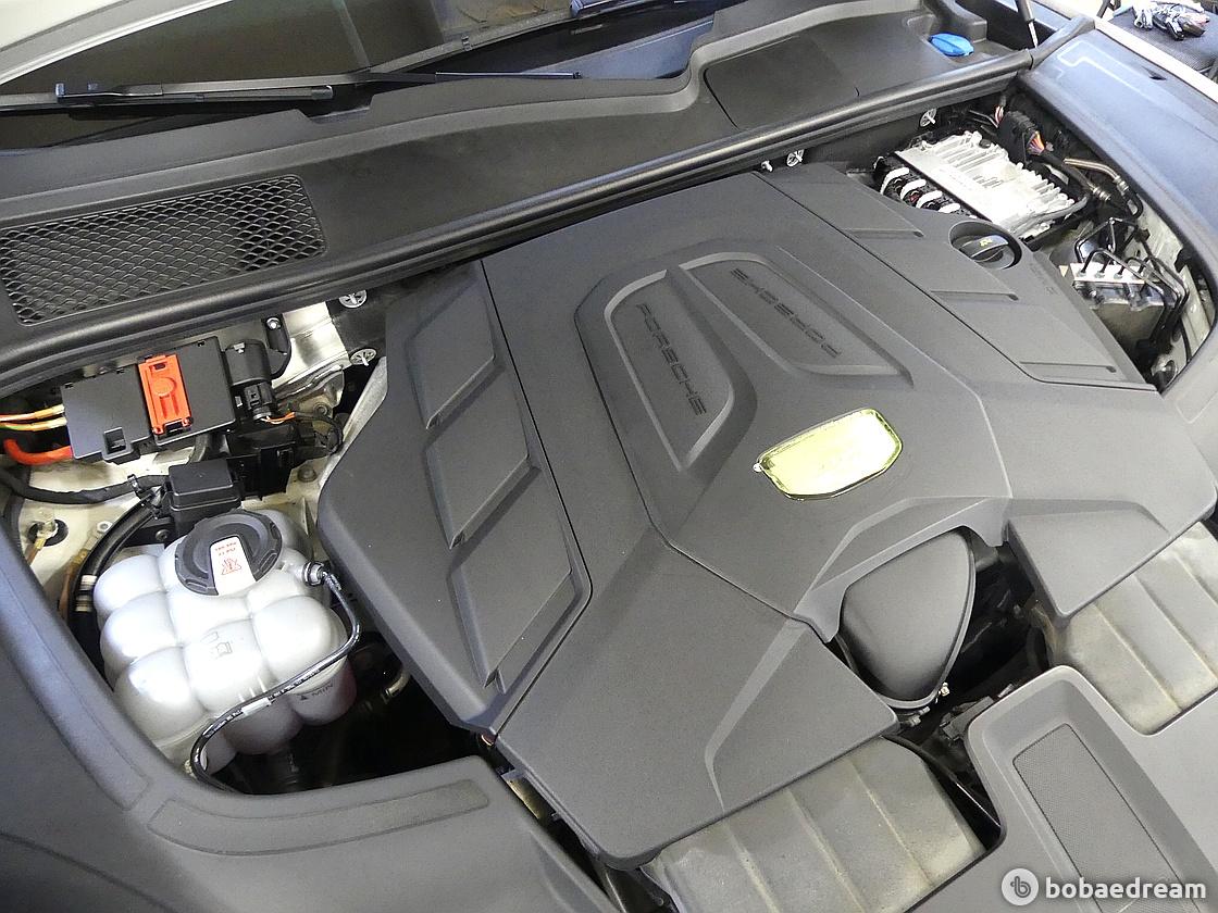 Porsche Cayenne 3.0 Platinum Edition 6