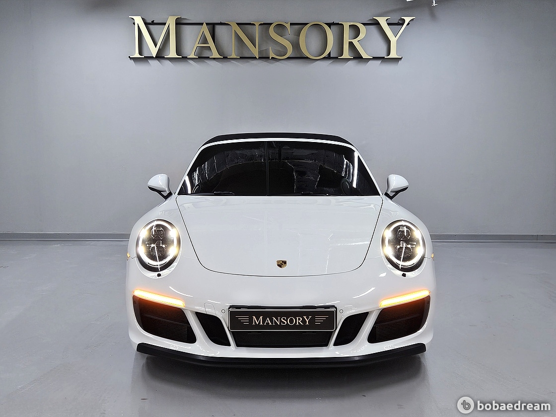 Porsche Carrera 911 4 GTS Cabriolet 2