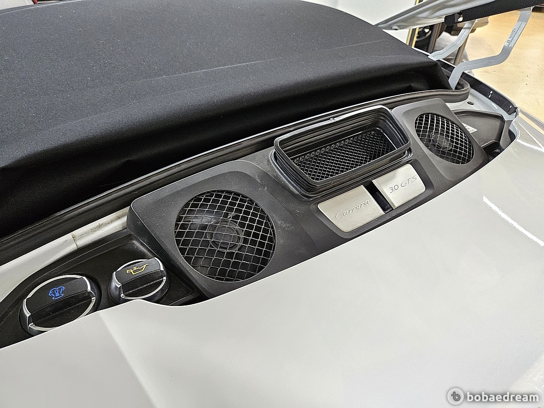 Porsche Carrera 911 4 GTS Cabriolet 6