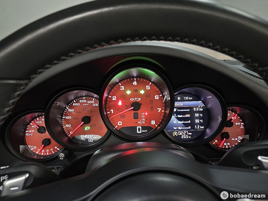 Porsche Carrera 911 4 GTS Cabriolet 7