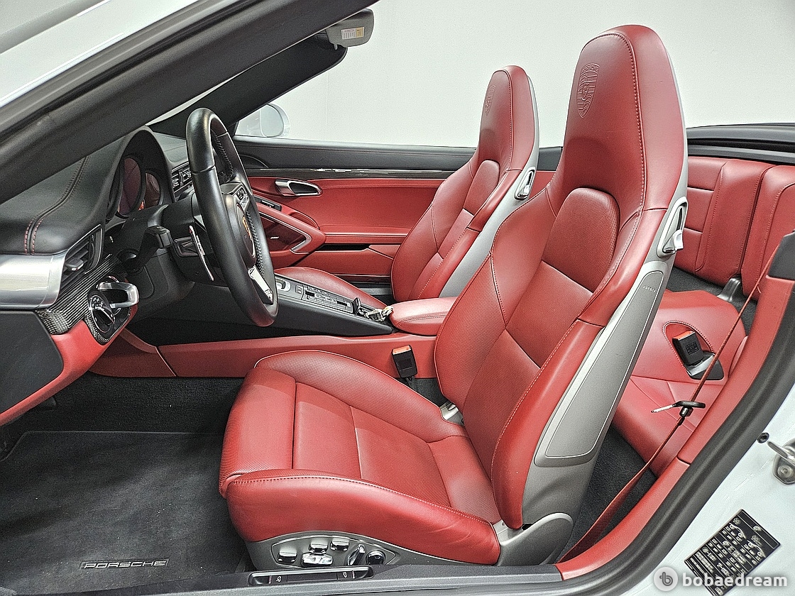 Porsche Carrera 911 4 GTS Cabriolet 9