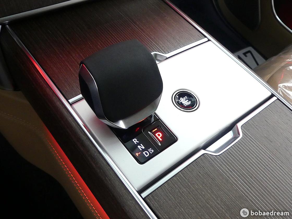 Land Rover Range Rover 4.4 P530 LWB Autobiography 8