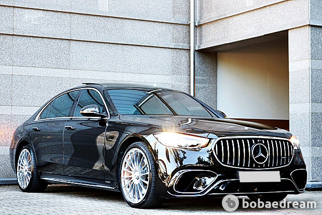 벤츠 S500L 4매틱 2024 검정색 사진 1