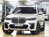 BMW X7 xDrive 40i M 스포츠