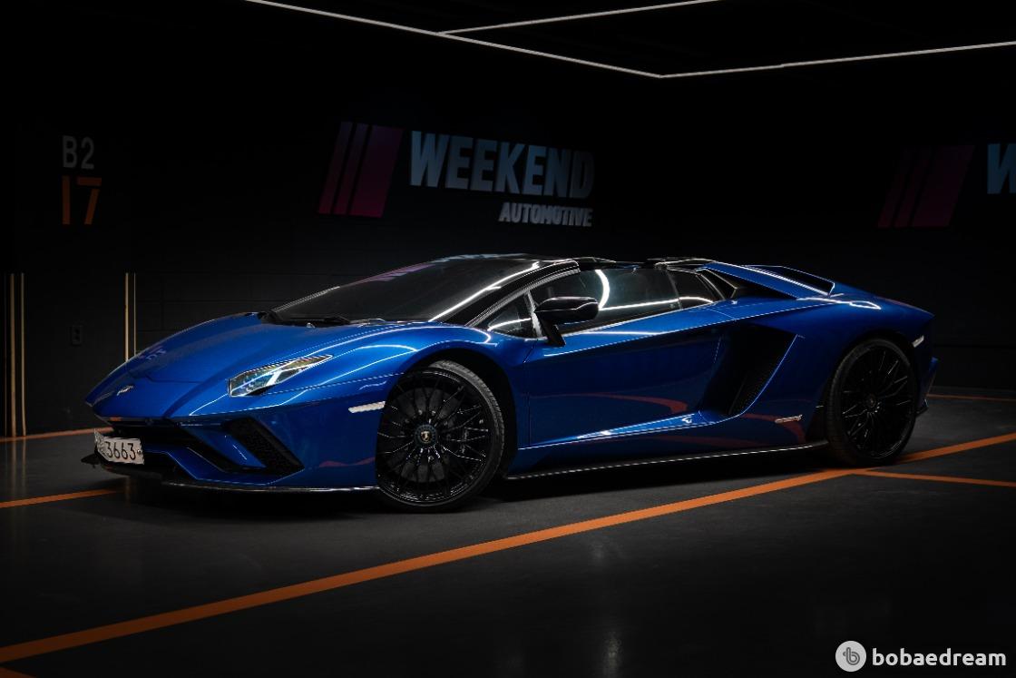 Lamborghini Aventador S LP740-4 Roadster 3