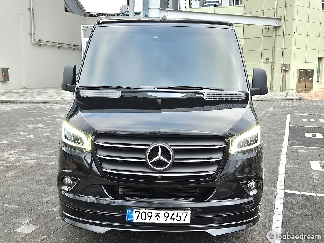 Mercedes-Benz Sprinter The Van