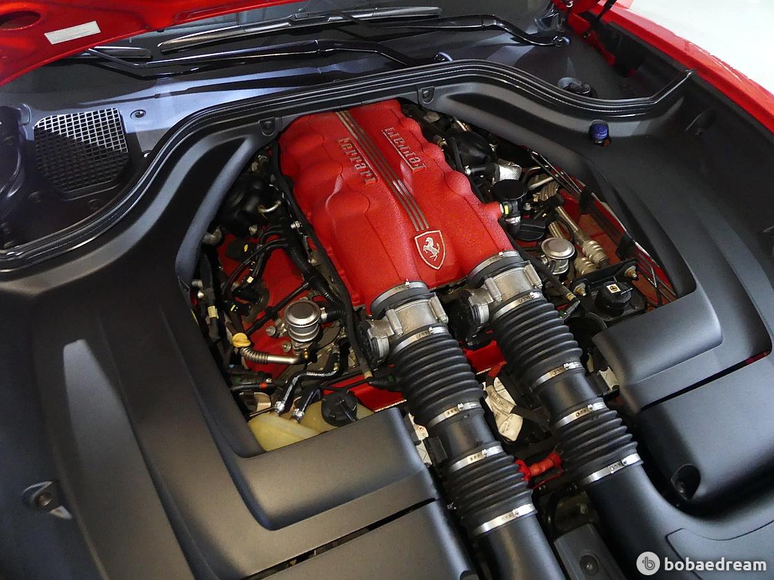 Ferrari California 4.3 V8 6