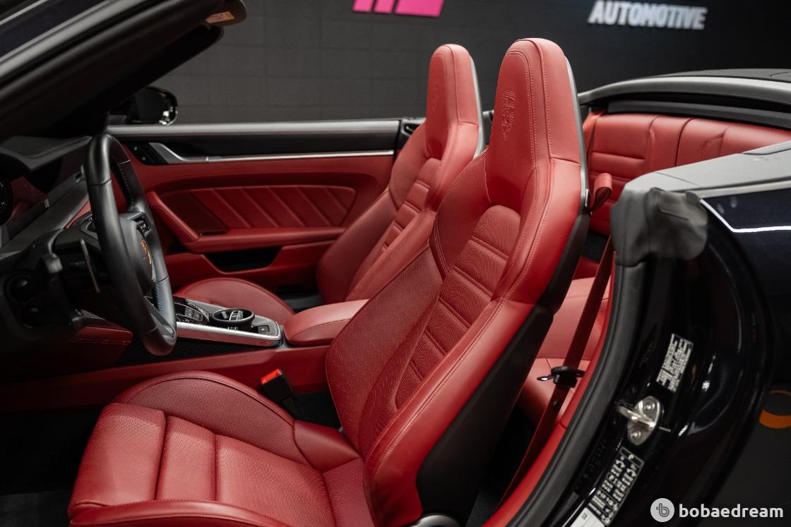 Porsche 911 Carrera/ 911 Targa Turbo S Cabriolet 9