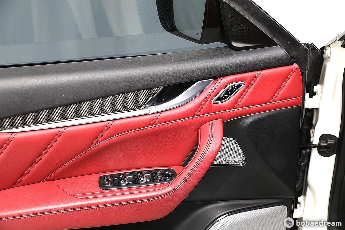 Maserati Levante 3.8 GTS 10