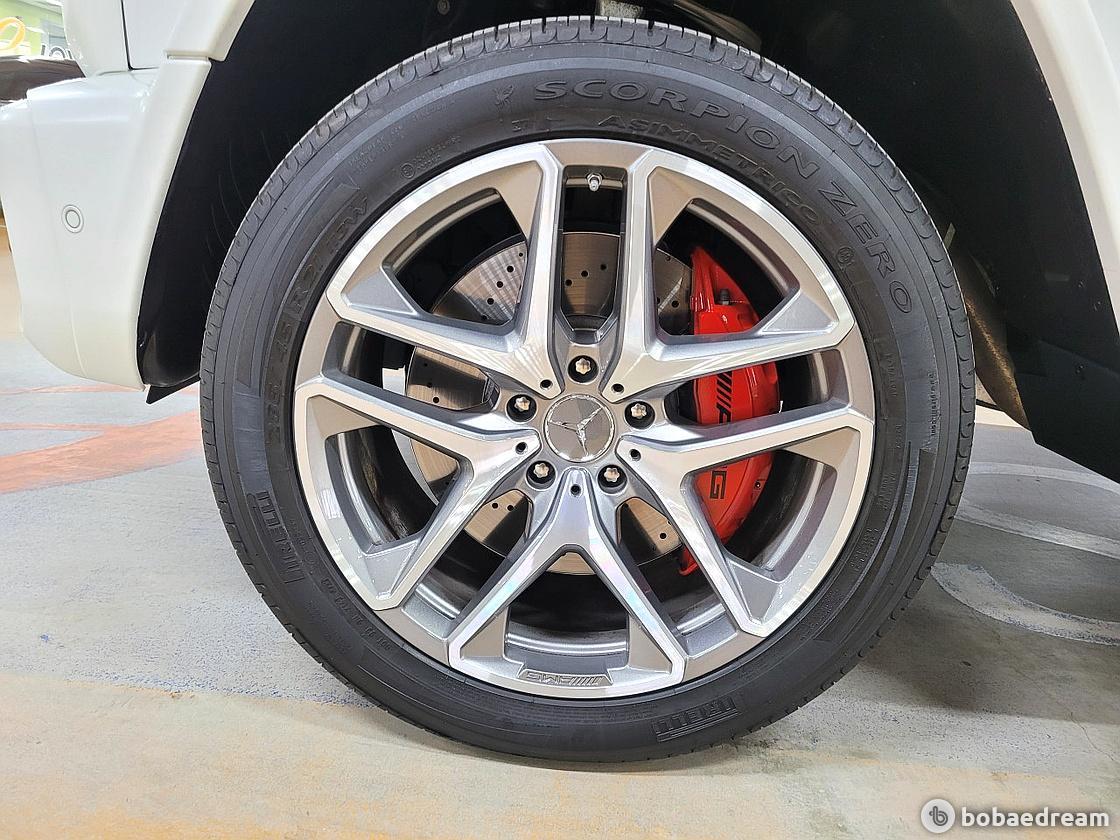 Mercedes-Benz AMG G63 10