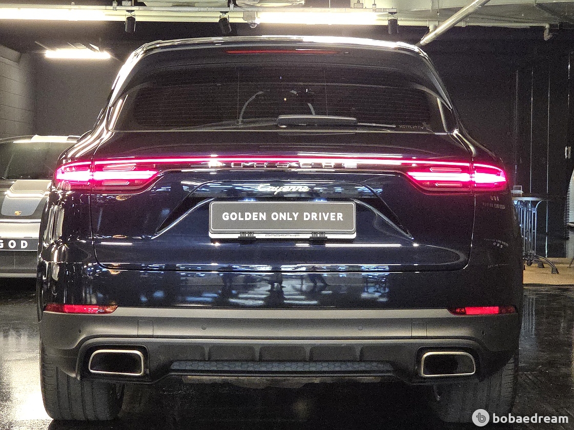 Porsche Cayenne 3.0 E- Hybrid 4