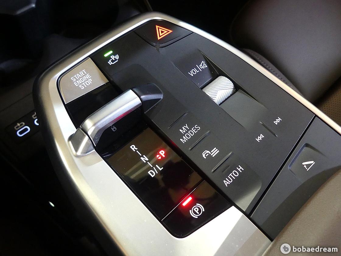 BMW 2 Series Active Tourer 218d Luxury 8