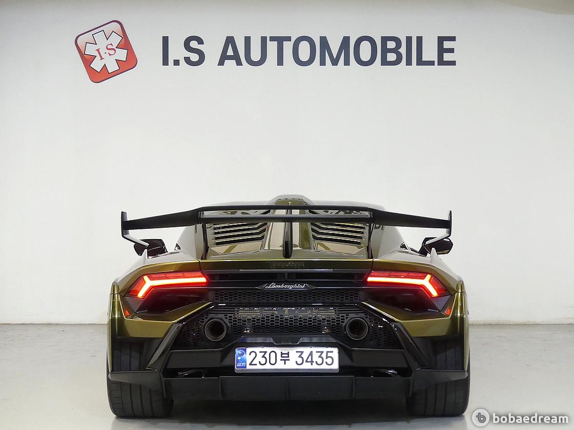 람보르기니 우라칸 LP640-2 STO 2023 골드 사진 3
