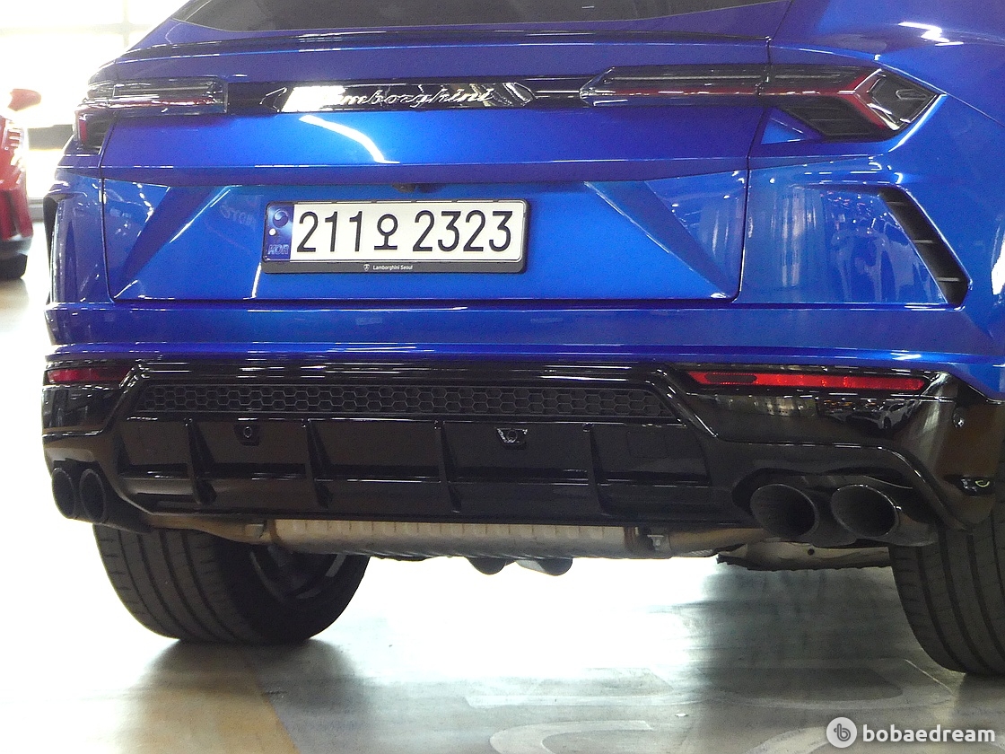 람보르기니 우루스 4.0 V8 2022 파란색 사진 6