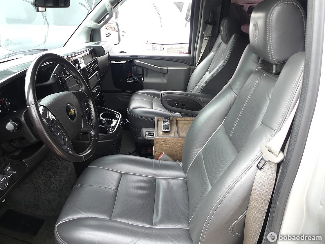 Chevrolet Express Van 6.0 9