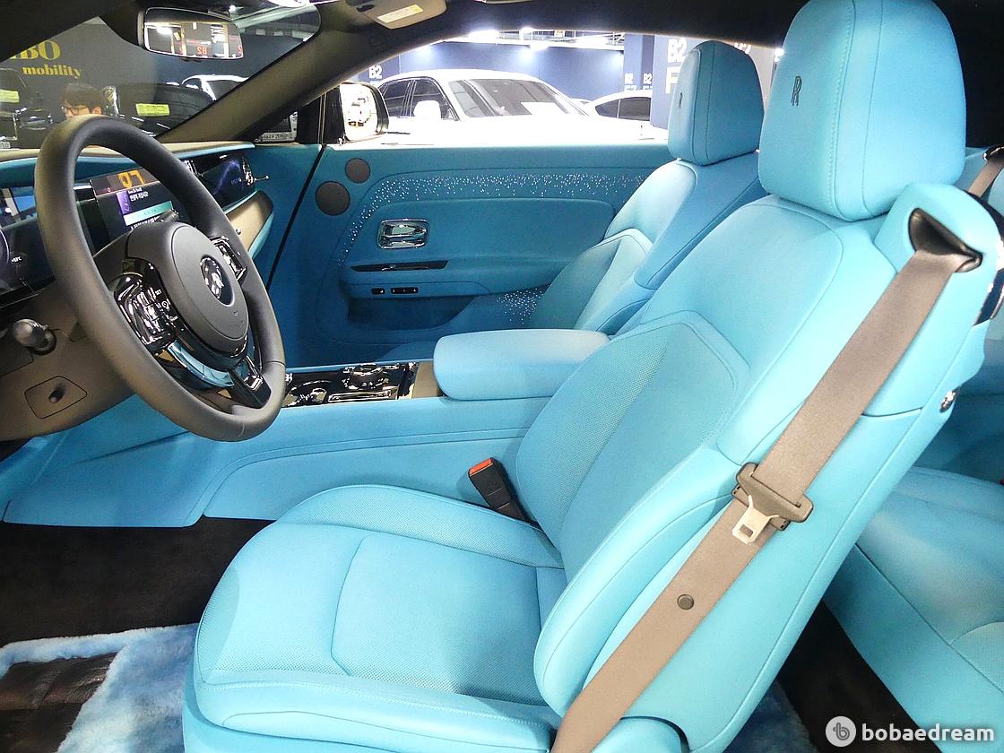 Rolls Royce Spectre 9