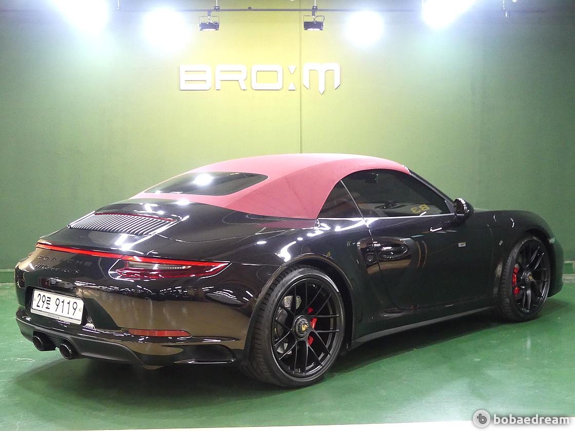 Porsche Carrera 911 4 GTS Cabriolet 4
