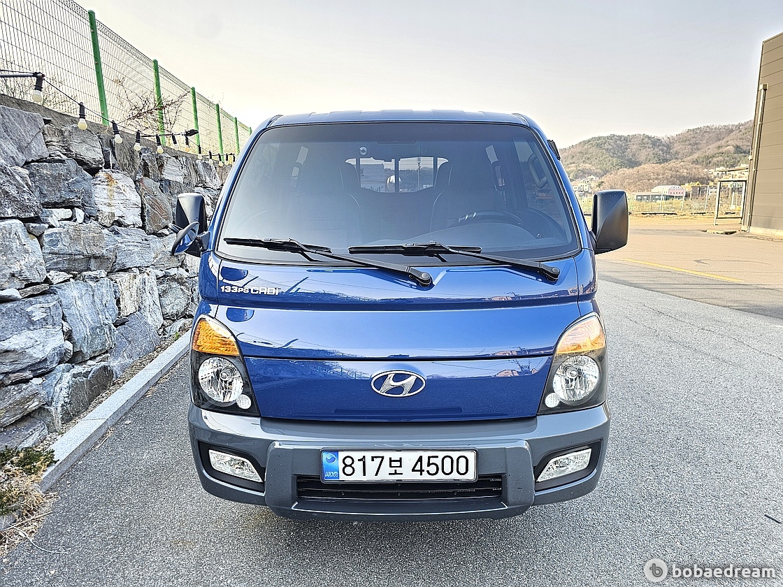Hyundai Porter 2 CRDi Double Cab Long Wheelbase Gold Top Model