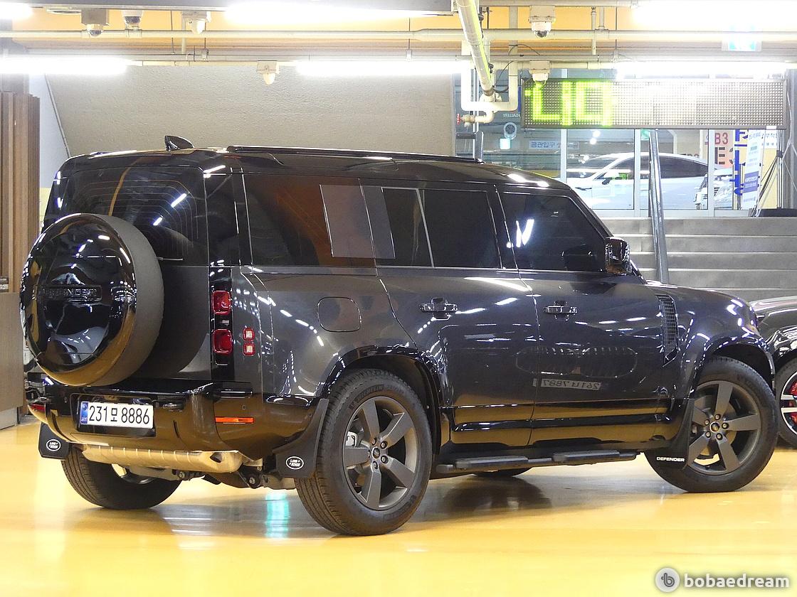 Land Rover Defender 110 2.0 P300 X- Dynamic SE 4