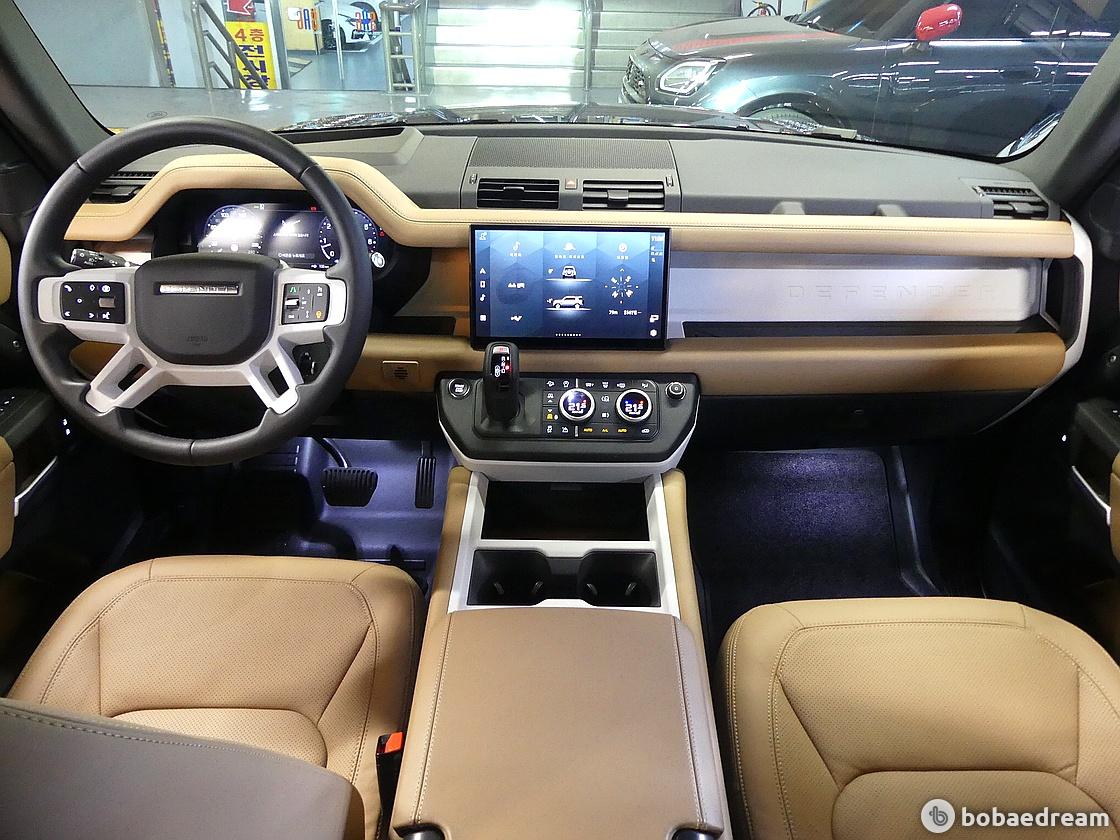 Land Rover Defender 110 2.0 P300 X- Dynamic SE 5