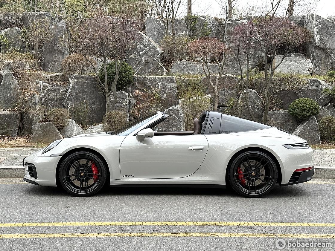 Porsche Targa 911 4 GTS 3
