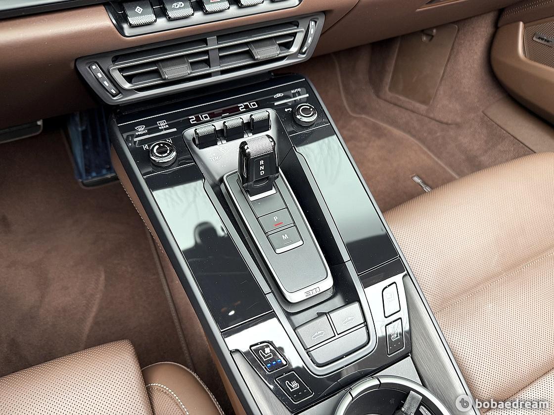 Porsche Targa 911 4 GTS 8